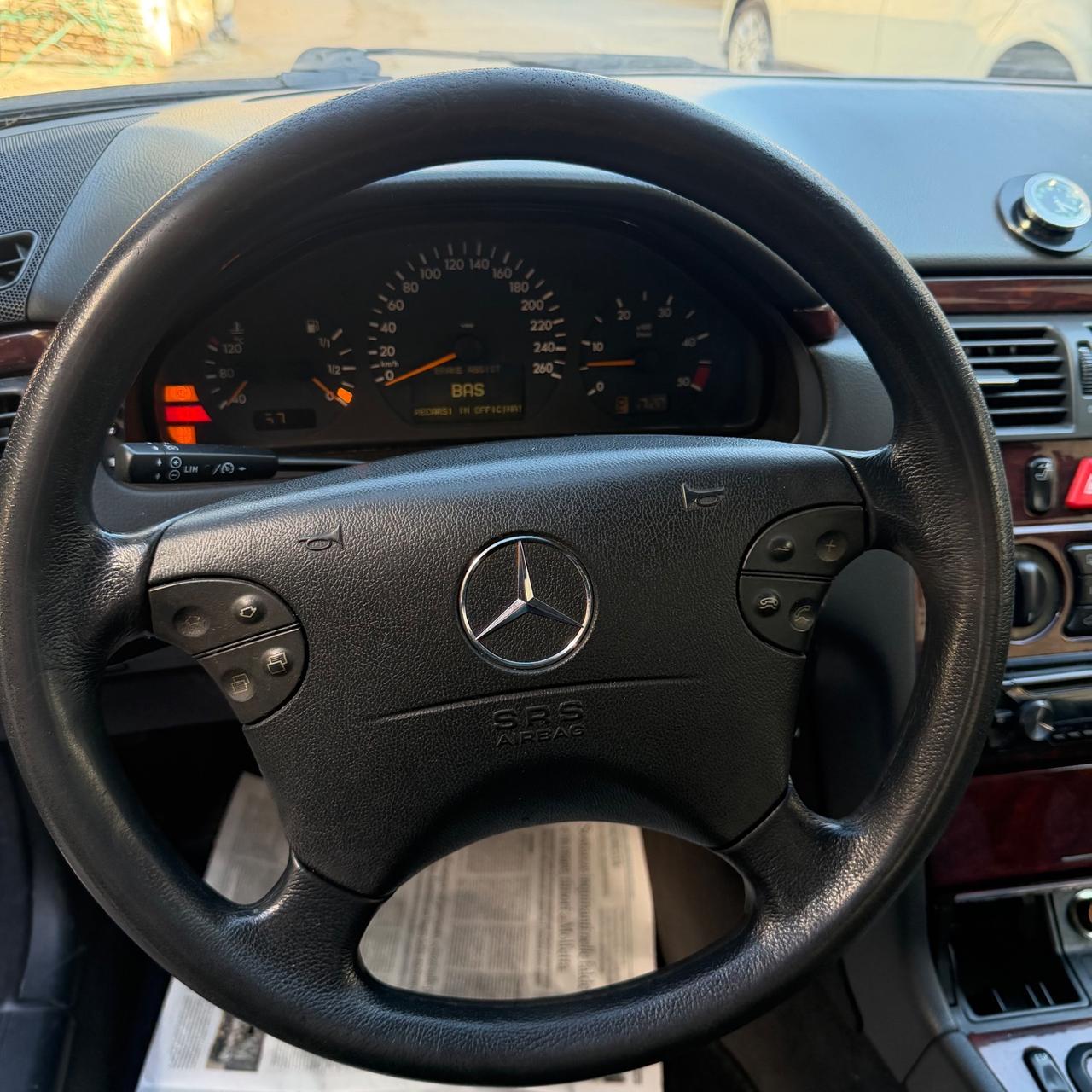 Mercedes-benz E 270 CDI cat Classic