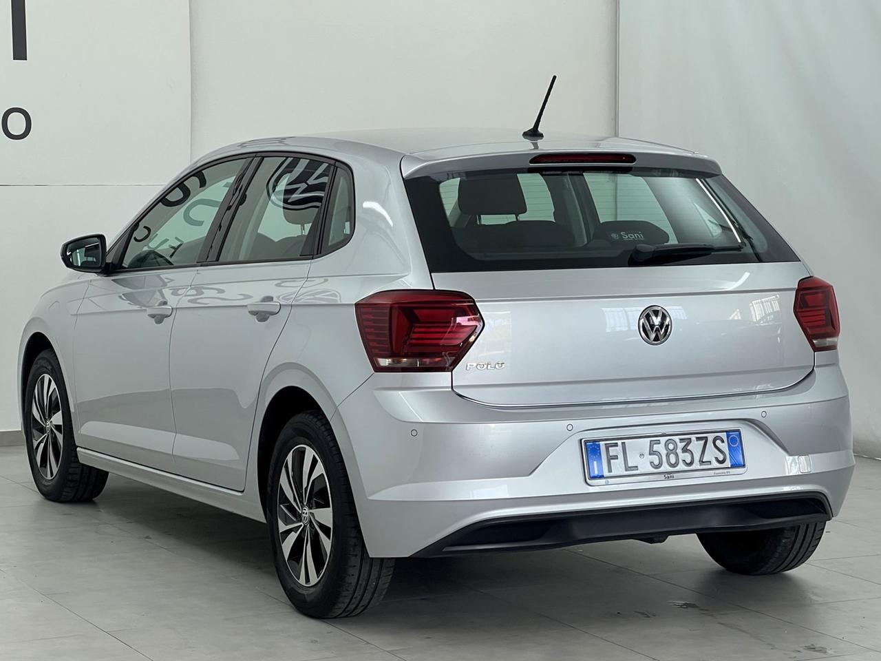VOLKSWAGEN Polo VI 2017 Polo 5p 1.0 mpi Comfortline 75cv