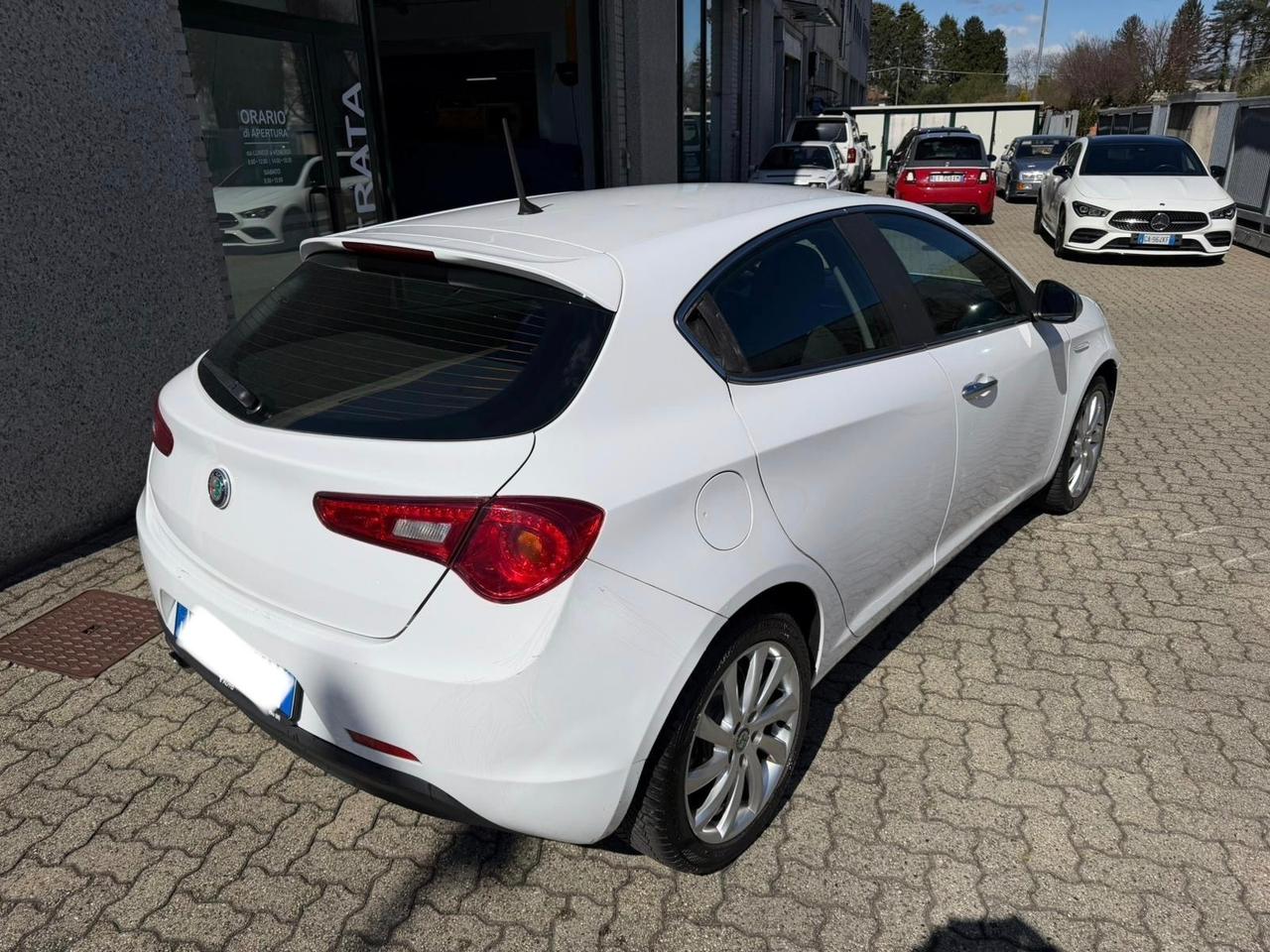 Alfa Romeo Giulietta 1.6 JTDm TCT 120 CV Super automatica