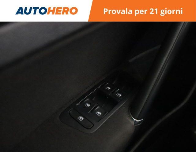 VOLKSWAGEN Golf 1.0 TSI 115 CV DSG 5p. Business BlueMotion Tech.