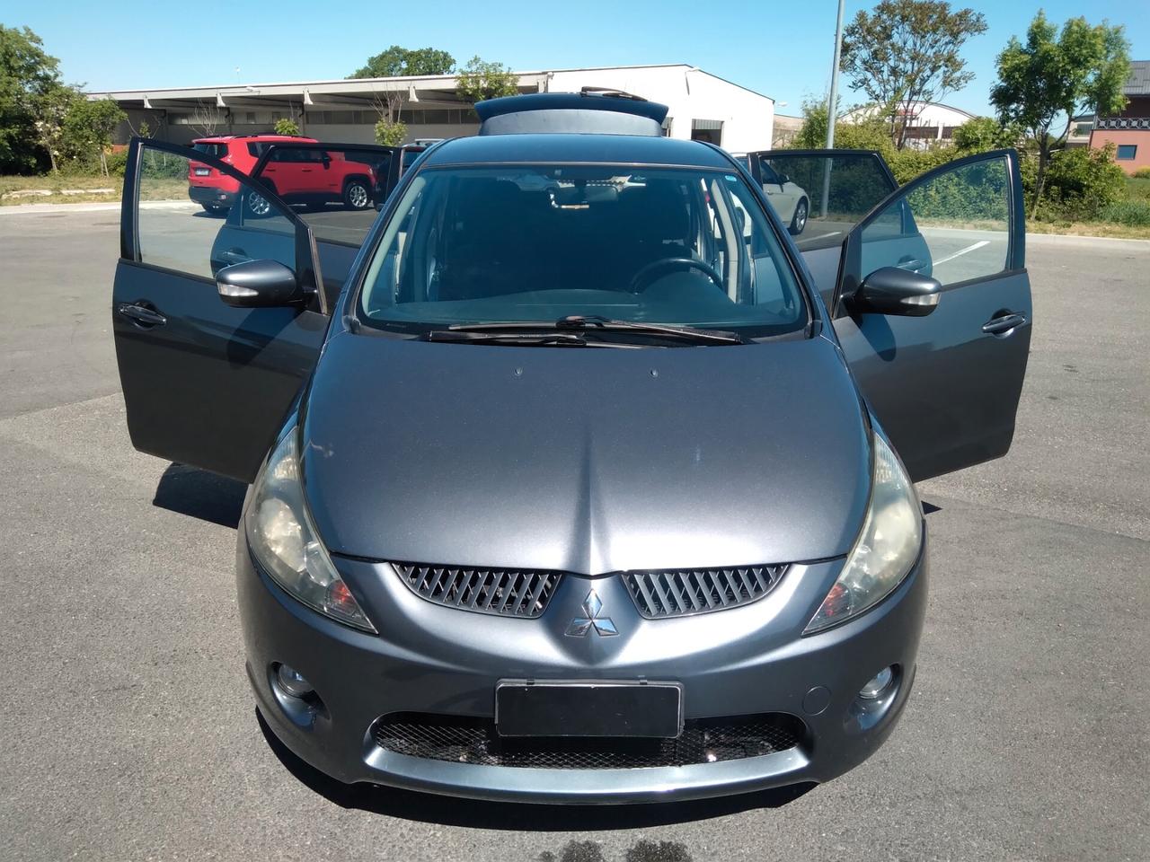 Mitsubishi Grandis 2.0 tdi 140cv 7 posti motore WOLKSWAGEN