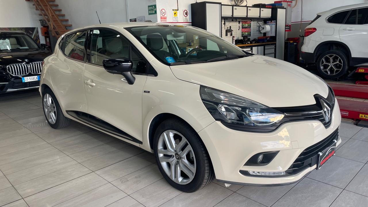 Renault Clio TCe 12V 90 CV Start&Stop 5 porte Energy Duel
