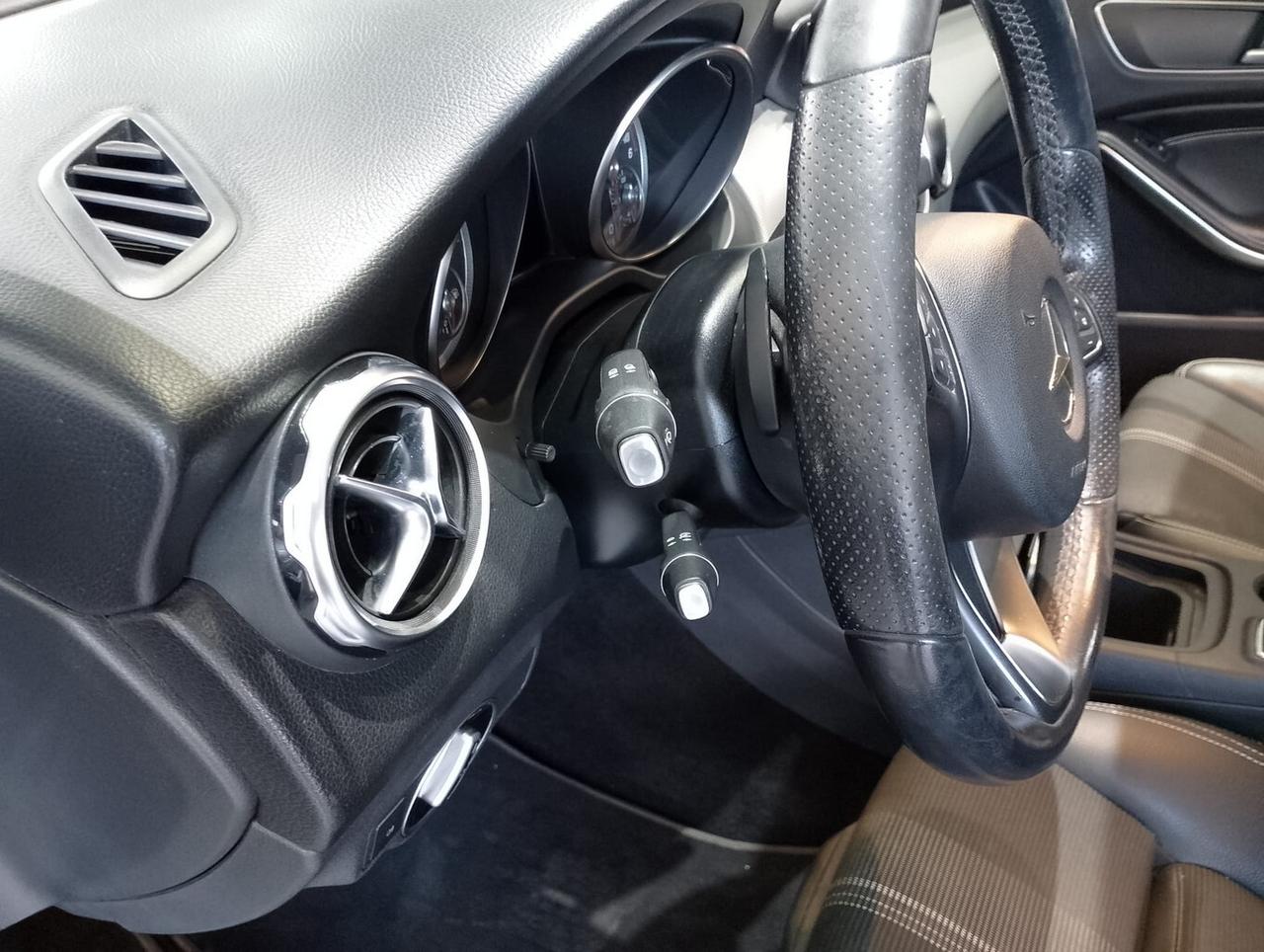 Mercedes-benz GLA 200 d Automatic Premium