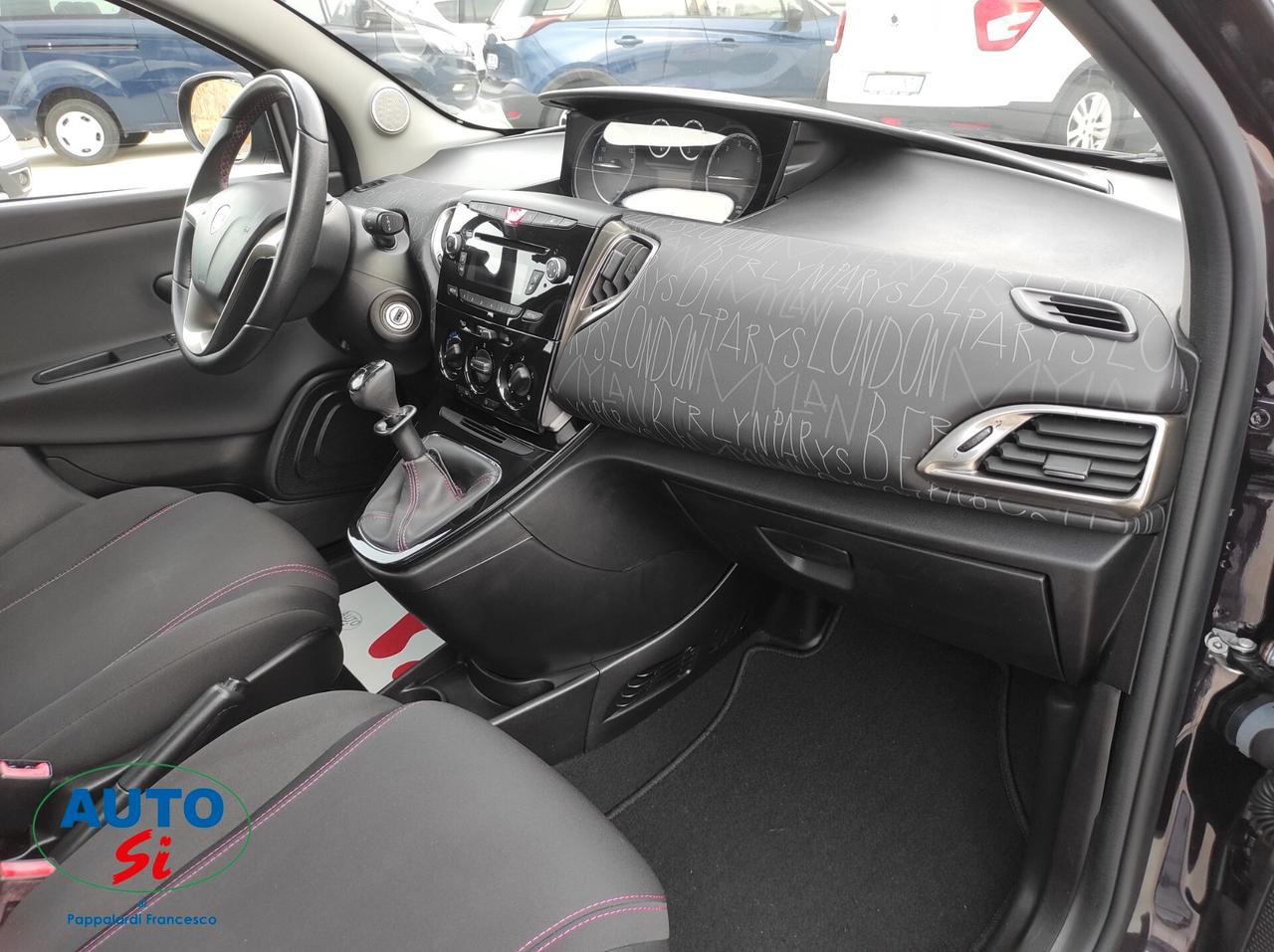 Lancia Ypsilon 1.2 Benz - 69cv NEOPATENTATI