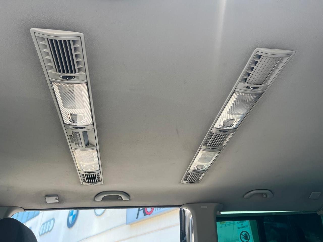 Volkswagen T5 MULTIVAN T5 CARROZZERIA NUOVA E MOTORE