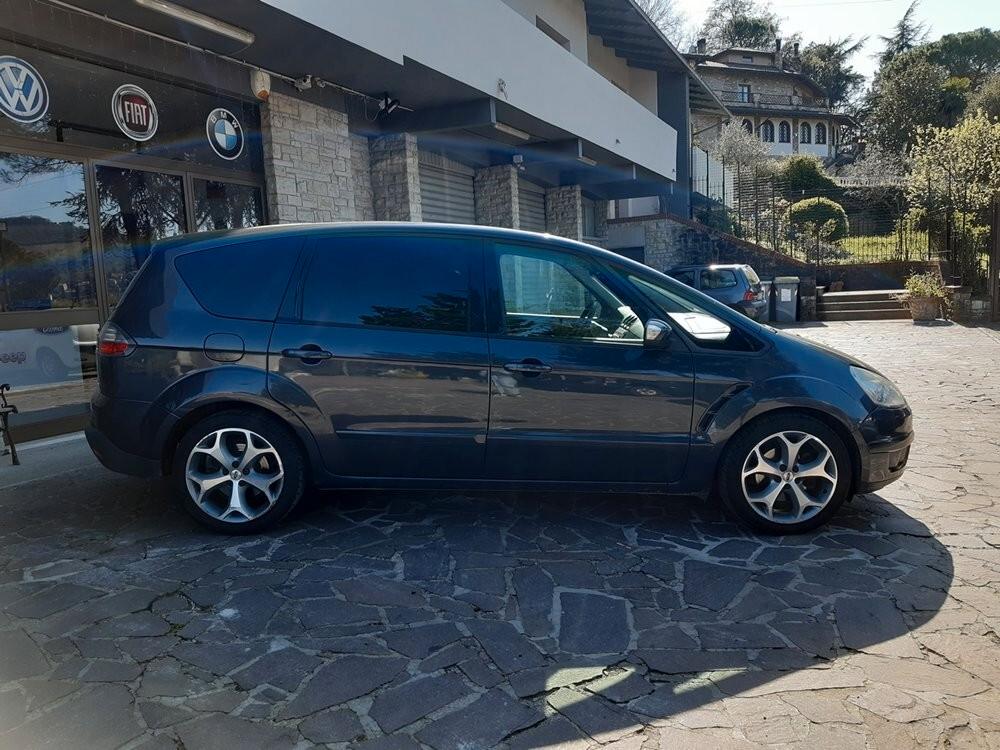 Ford S-Max 2.0 TDCi 140CV Titanium NEO PATENTATI