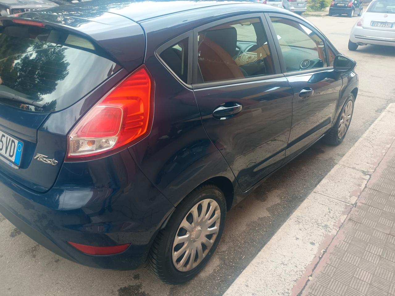Ford Fiesta 1.5 TDCi 75CV 5 porte Titanium
