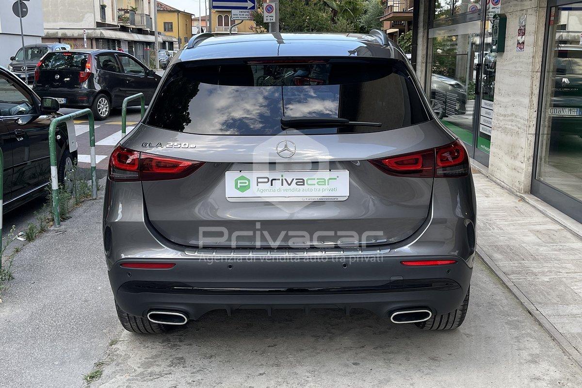 MERCEDES GLA 250 e hybrid EQ Premium