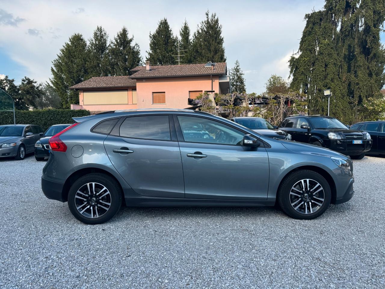 Volvo V40 Cross Country V40 Cross Country D3 Geartronic Style Plus