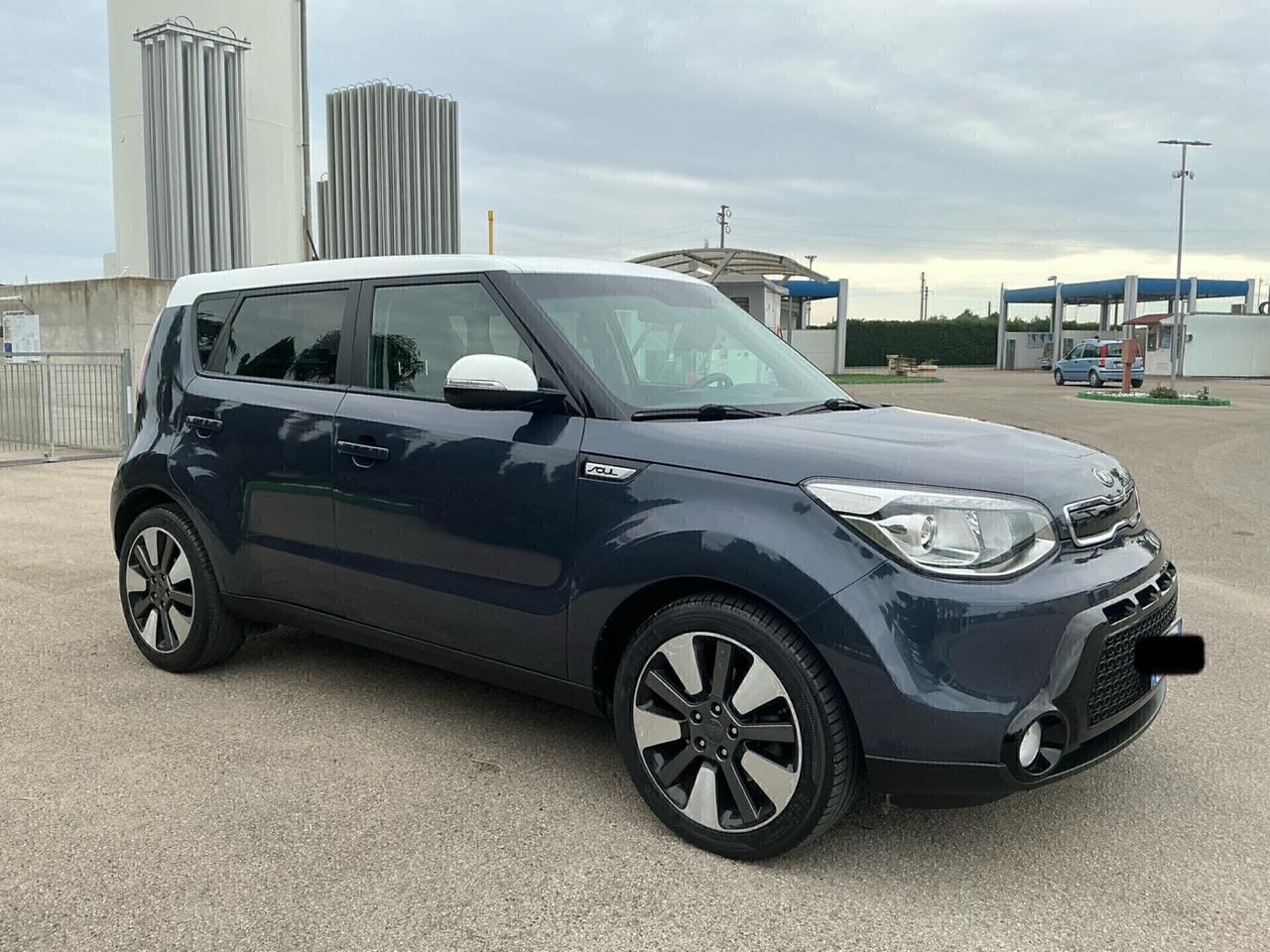 KIA SOUL 1.6 CRDI 136 Cv STRAFULL BI-COLOR 10/2016