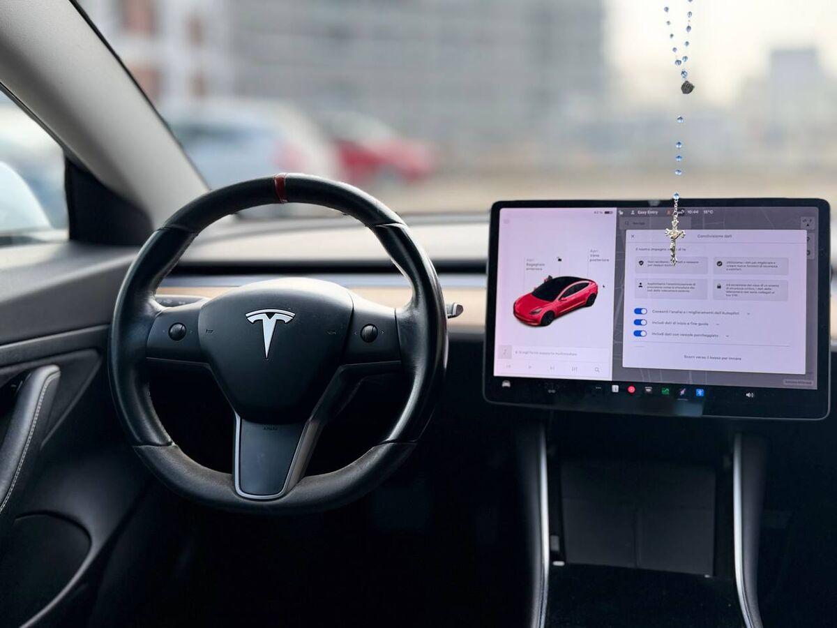 Tesla Model 3 Standard rwd Plus