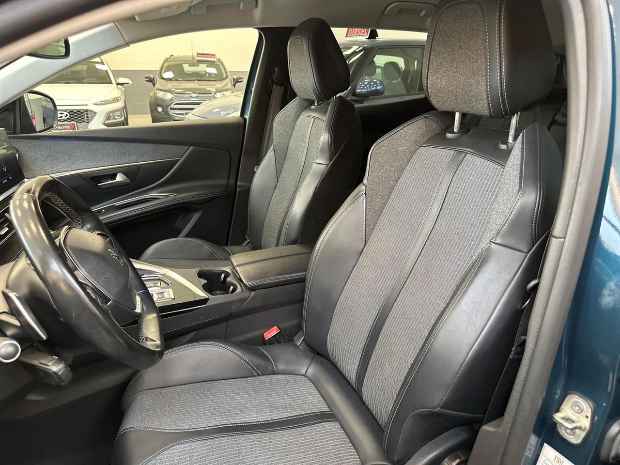 Peugeot 3008 BlueHDi 130 S&S EAT8 Allure Pack