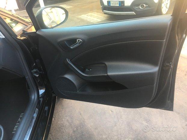 SEAT Ibiza 5P 1.4 TDI CR Connect 90cv