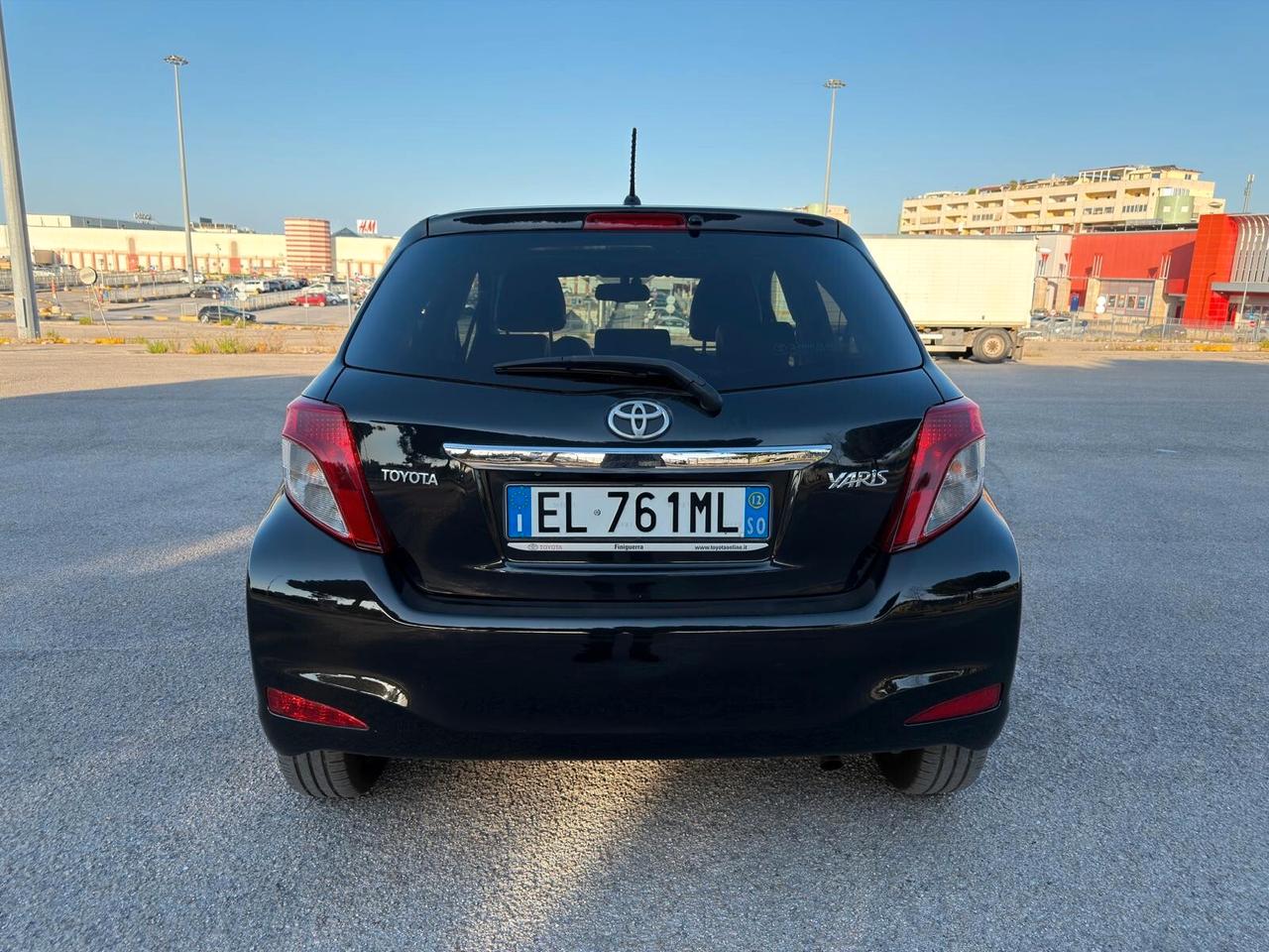 Toyota Yaris 1.4 D-4D 5 porte Lounge
