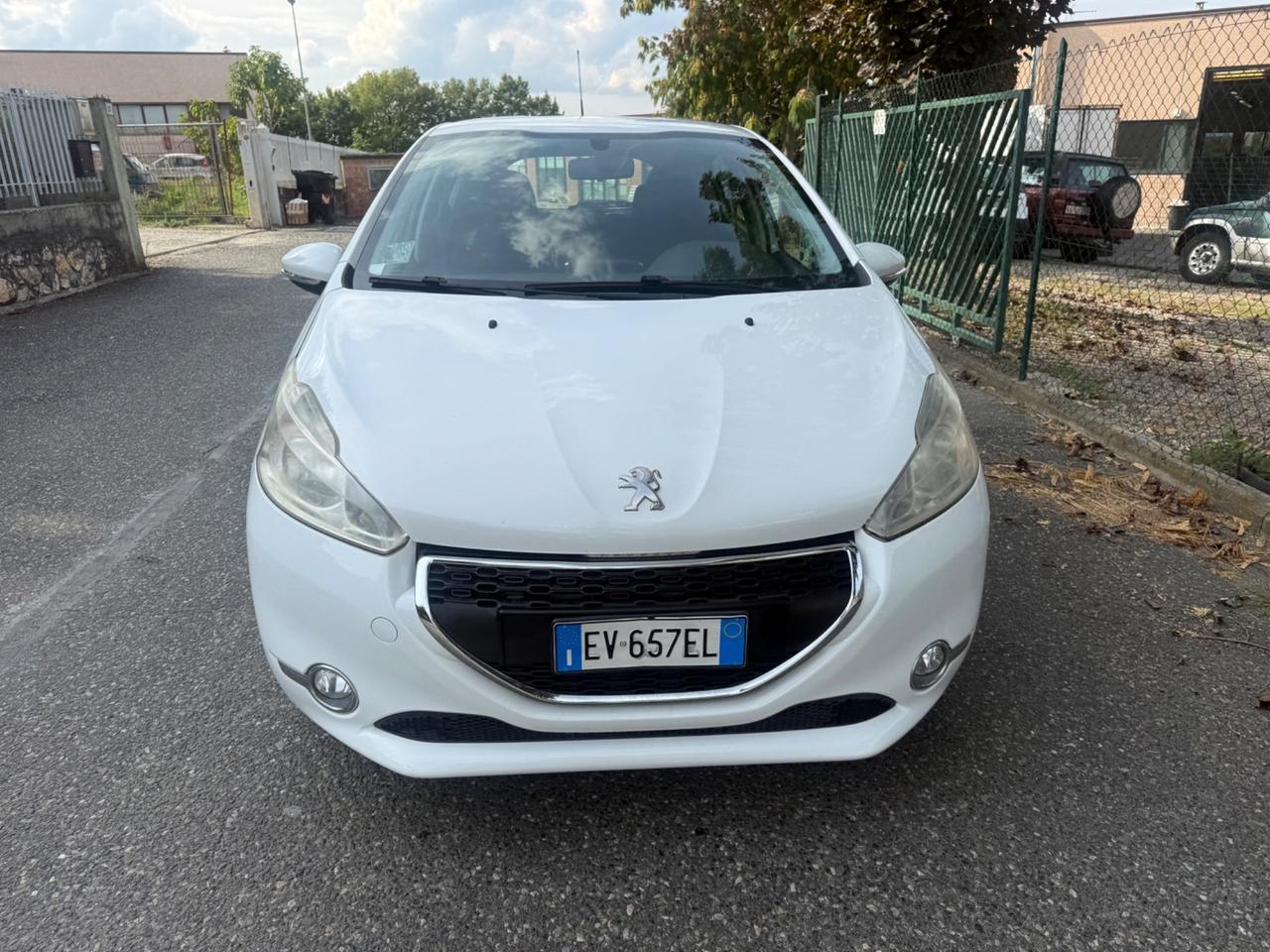 Peugeot 208 PureTech 82 5 porte Allure