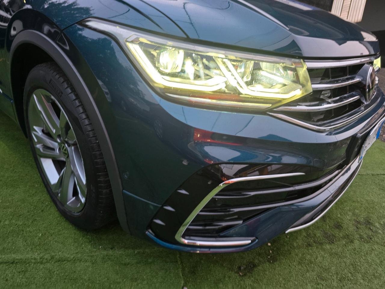 VW Tiguan 2.0 TDI 150 CV DSG R-Line -2022