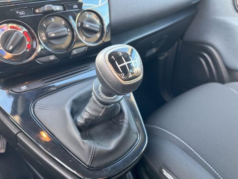 Lancia Ypsilon III 2021 1.0 firefly hybrid Gold s&s 70cv