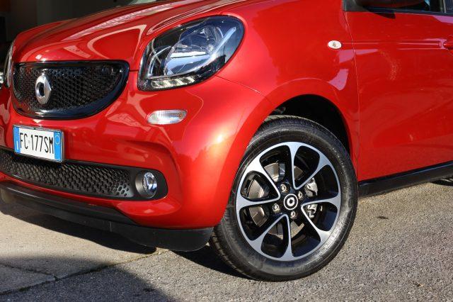 SMART ForFour 70 1.0 twinamic AUTOMATICA Passion PanoramaTEL USB