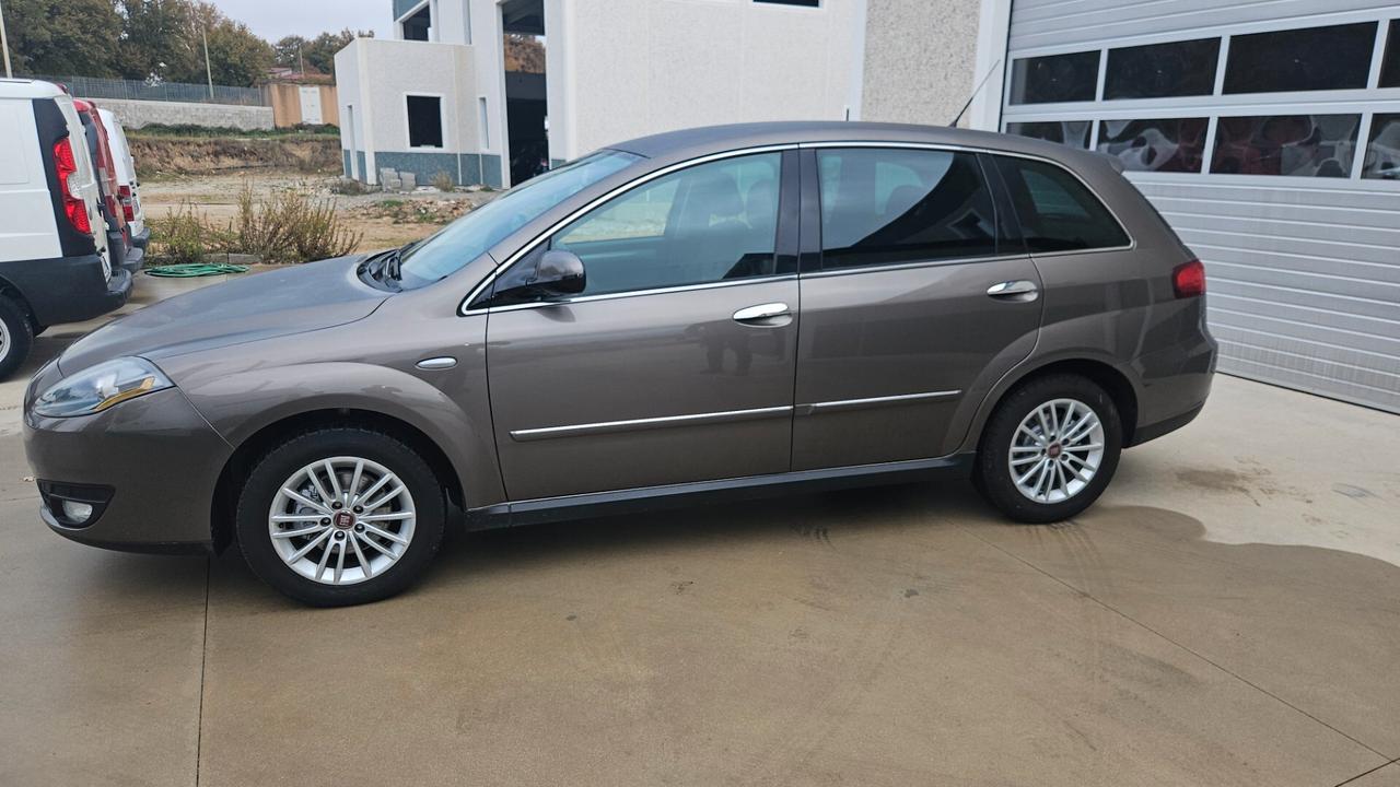 Fiat Croma 1.9 Multijet Emotion