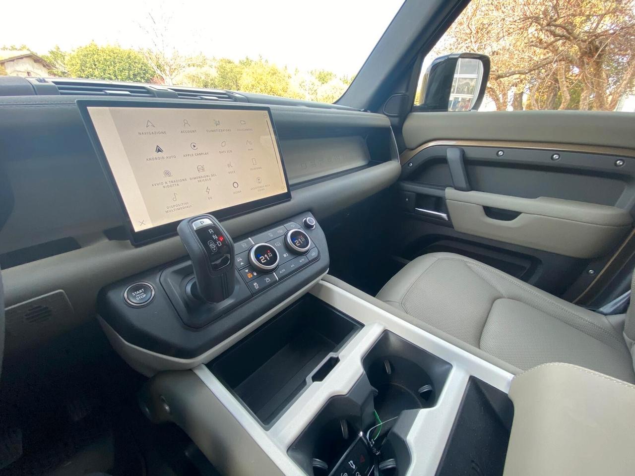 Land Rover Defender 110 2.0 Si4 PHEV 300 CV AWD Auto S