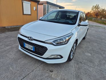 Hyundai i20 1.1 CRDi 12V 5 porte neopatentati
