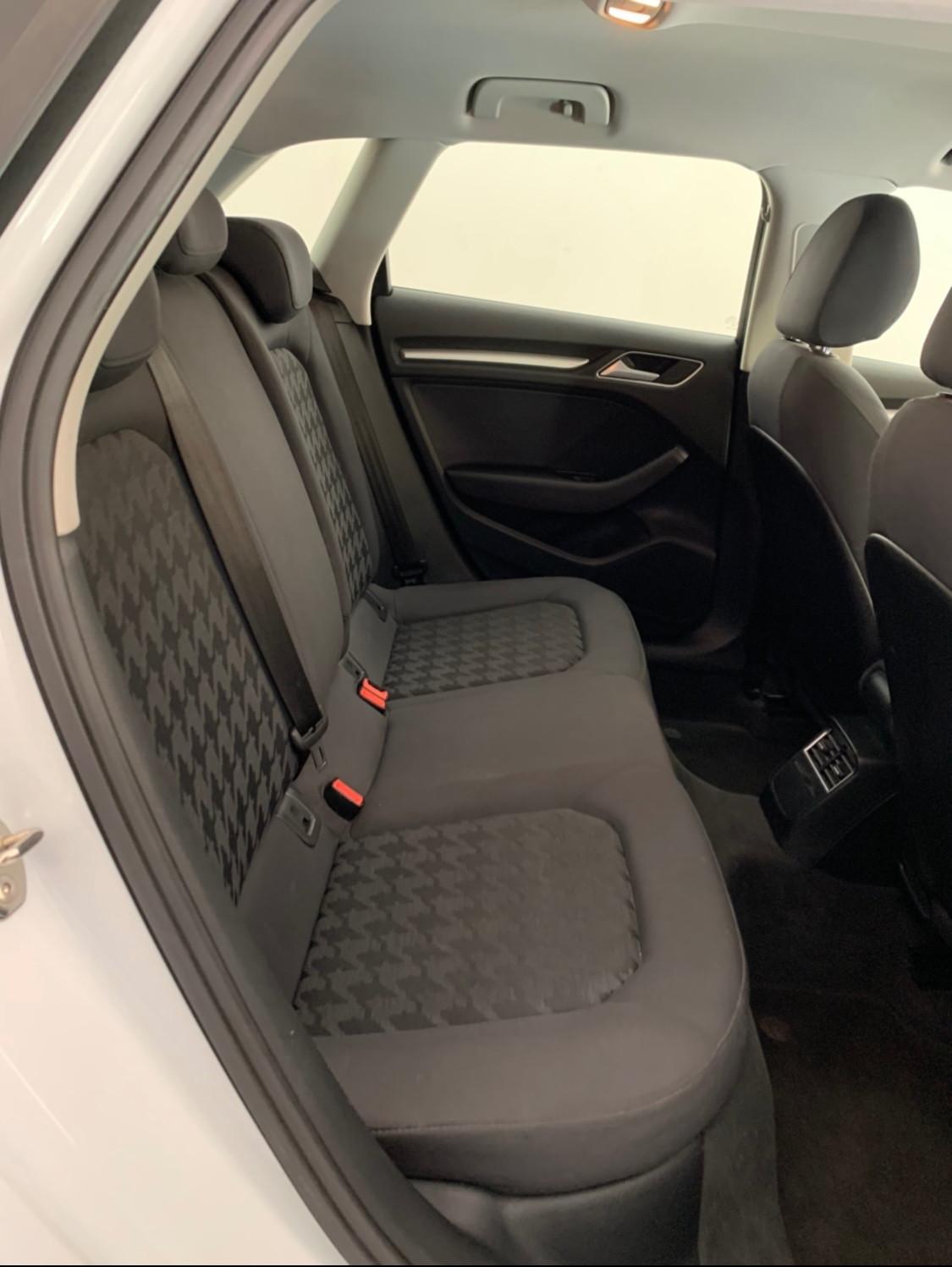 Audi A3 SPB 1.6 TDI clean diesel Ambition