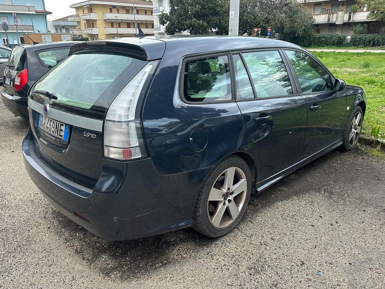 Saab 9-3 SportHatch 1.9 TiD 16V DPF Vector 2008