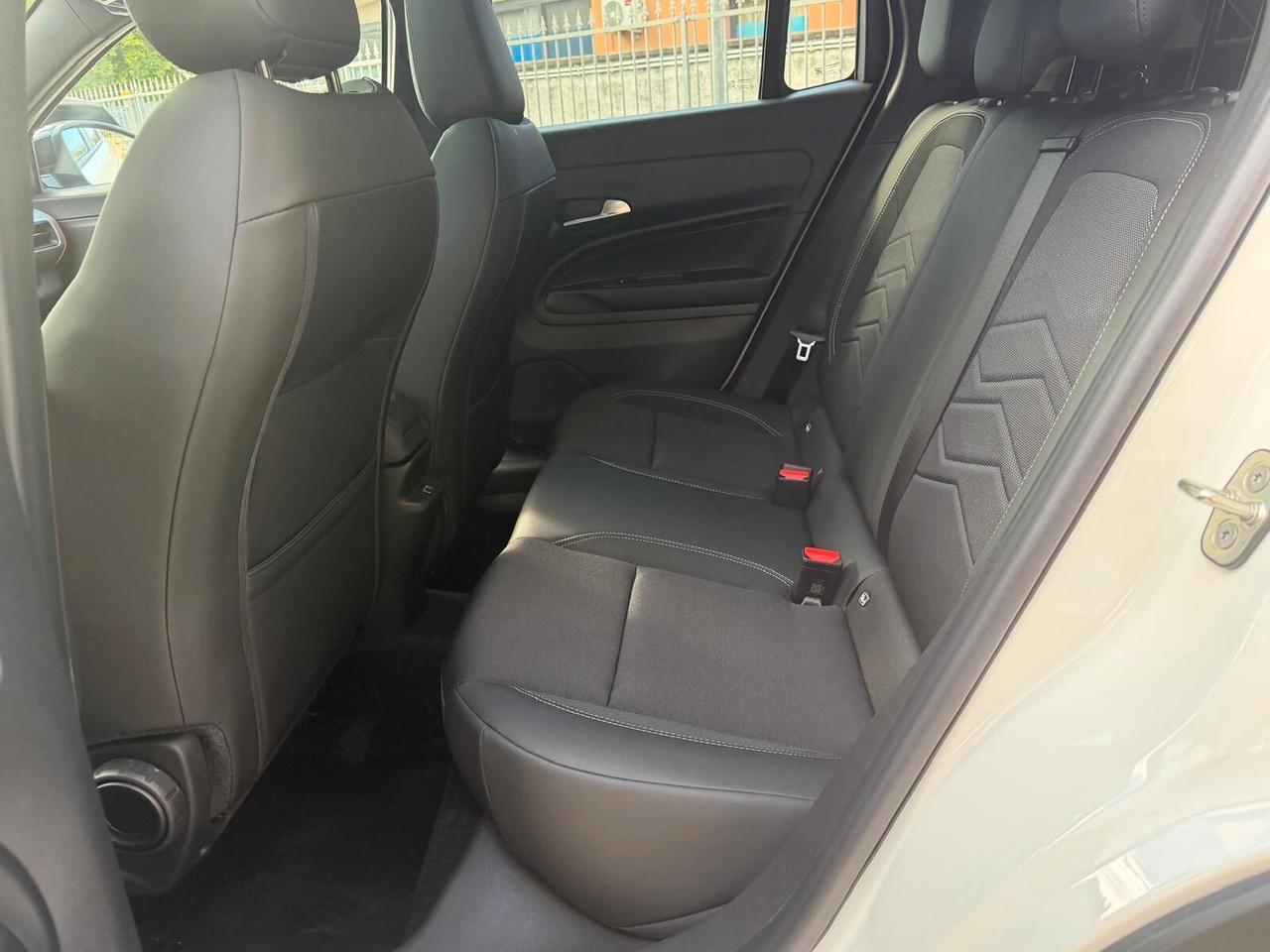 Jeep Avenger 1.2 Turbo 110 CV MHEV Summit
