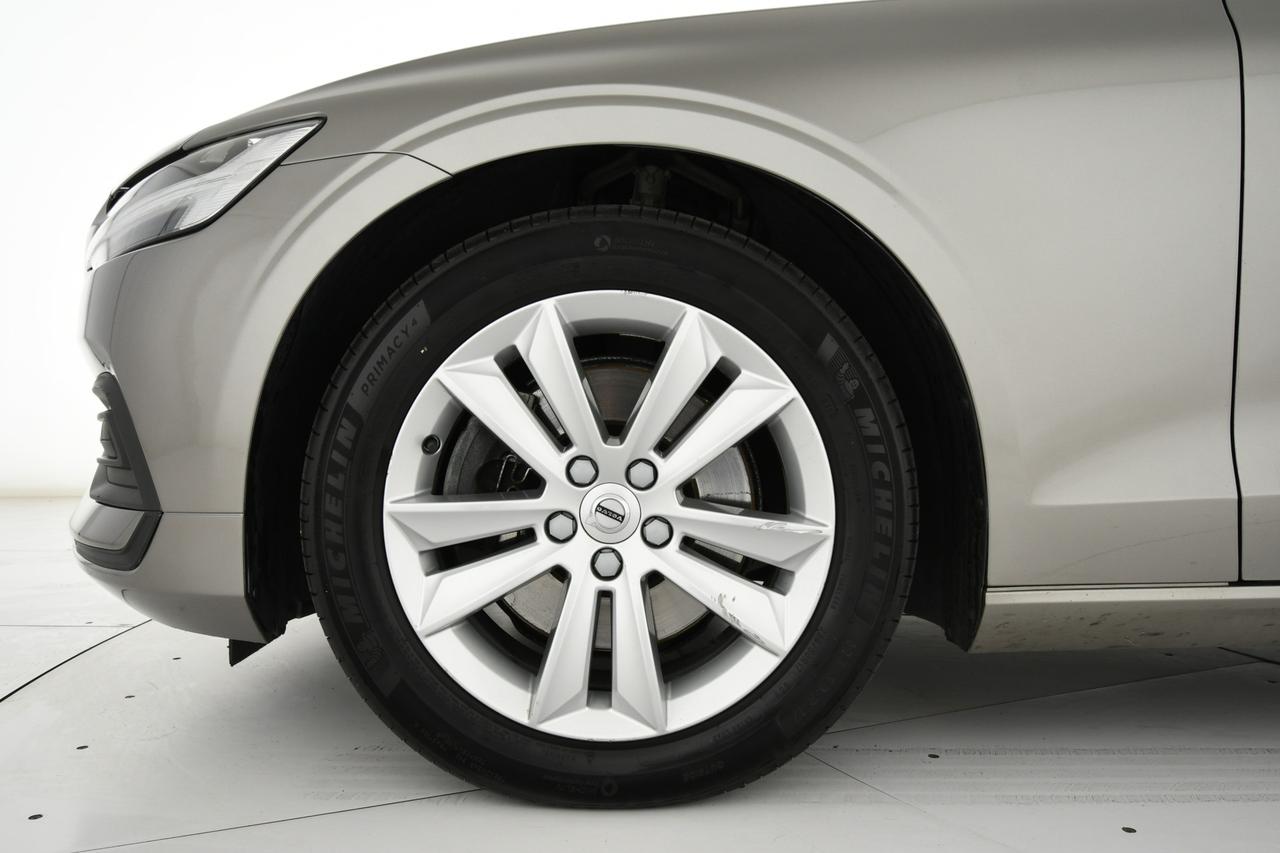 VOLVO V60 2.0 b4 Momentum Business auto NEOPATENTATI+C17"