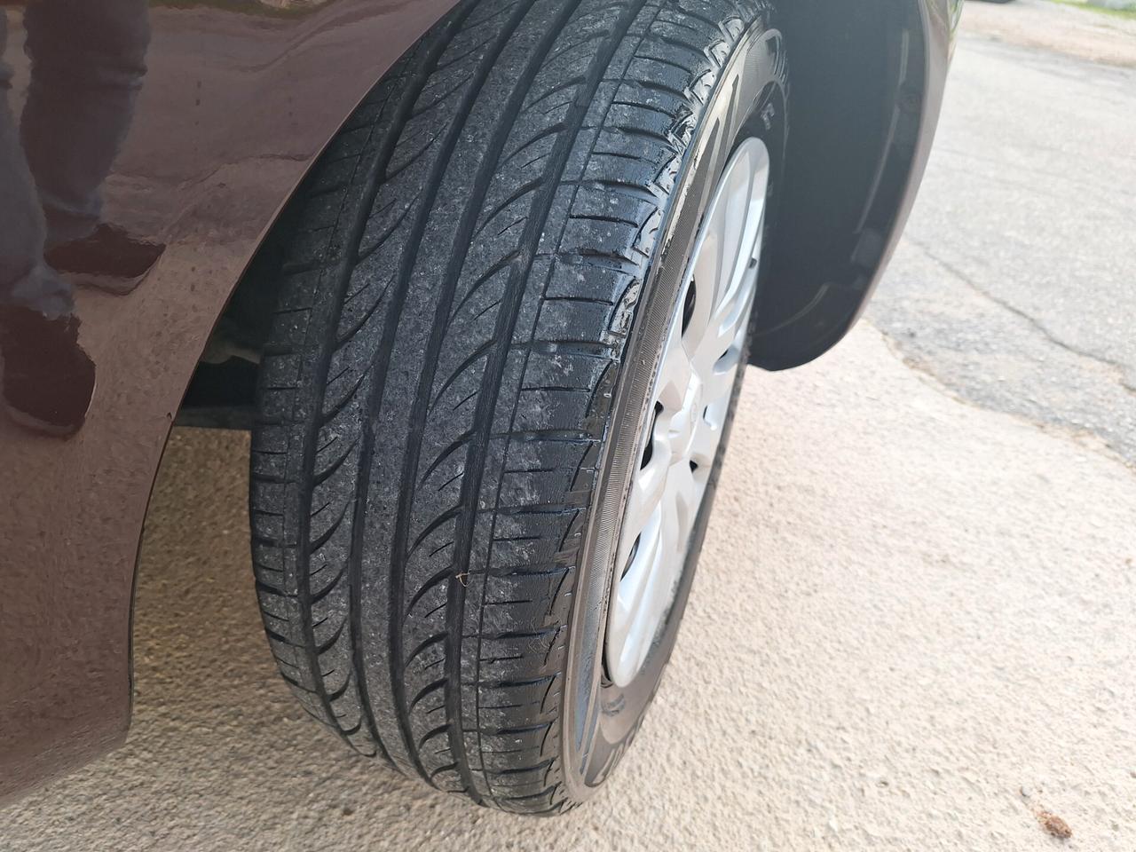 Ford Fiesta 1.4 TDCi 5p. 157000 km PERFETTA