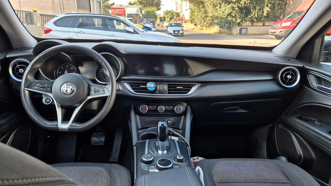 Alfa Romeo Stelvio 2.2 Turbodiesel 210 CV AT8 Q4 Super