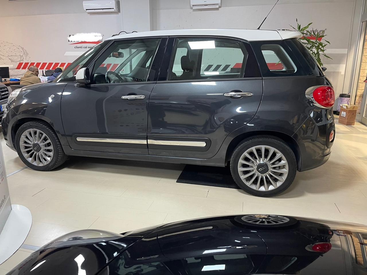 Fiat 500L 1.6 Multijet 120 CV (DOMMYcars)