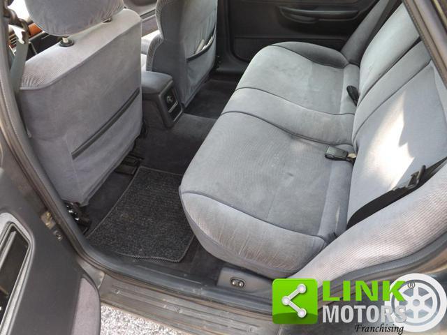 FORD Scorpio 2.0i Twin Cam 5 porte Ghia con impianto GPL