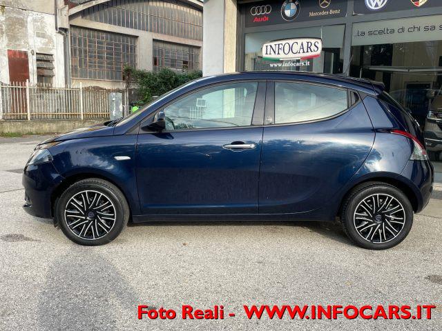 LANCIA Ypsilon 1.0 FireFly 5 porte S&S Hybrid Ecochic Gold