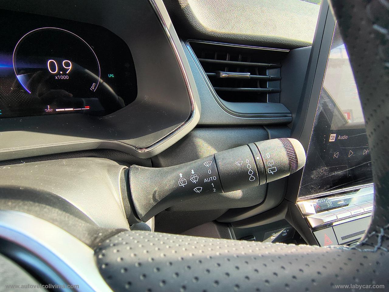 RENAULT Captur Eco-G 120 CV Techno
