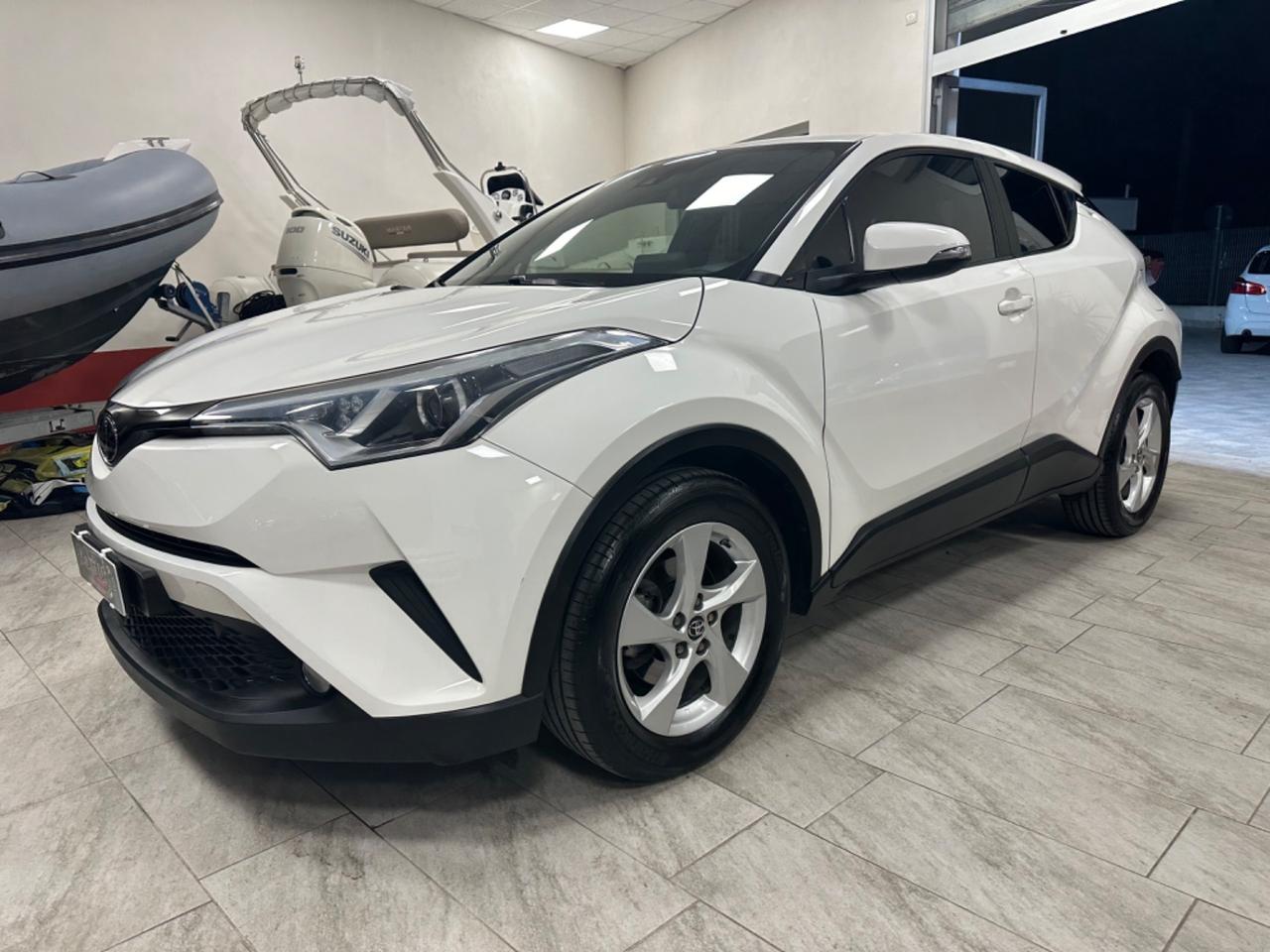 Toyota C-HR 1.2 Turbo Business