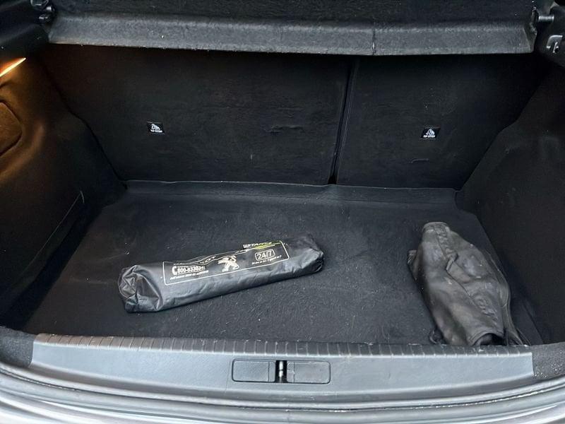 Peugeot 208 208 BlueHDi 100 Allure NAVI/LED/RETROCAM