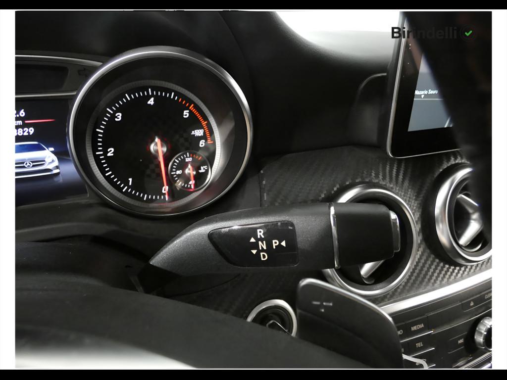 Mercedes-Benz Classe A (W176) - A 200 d Automatic Premium
