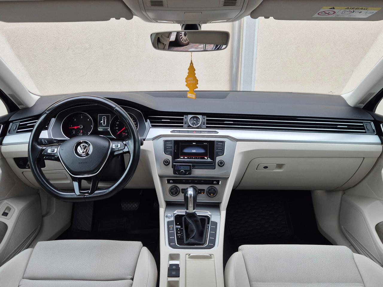 Volkswagen Passat Variant R-Line 1.6 TDI DSG