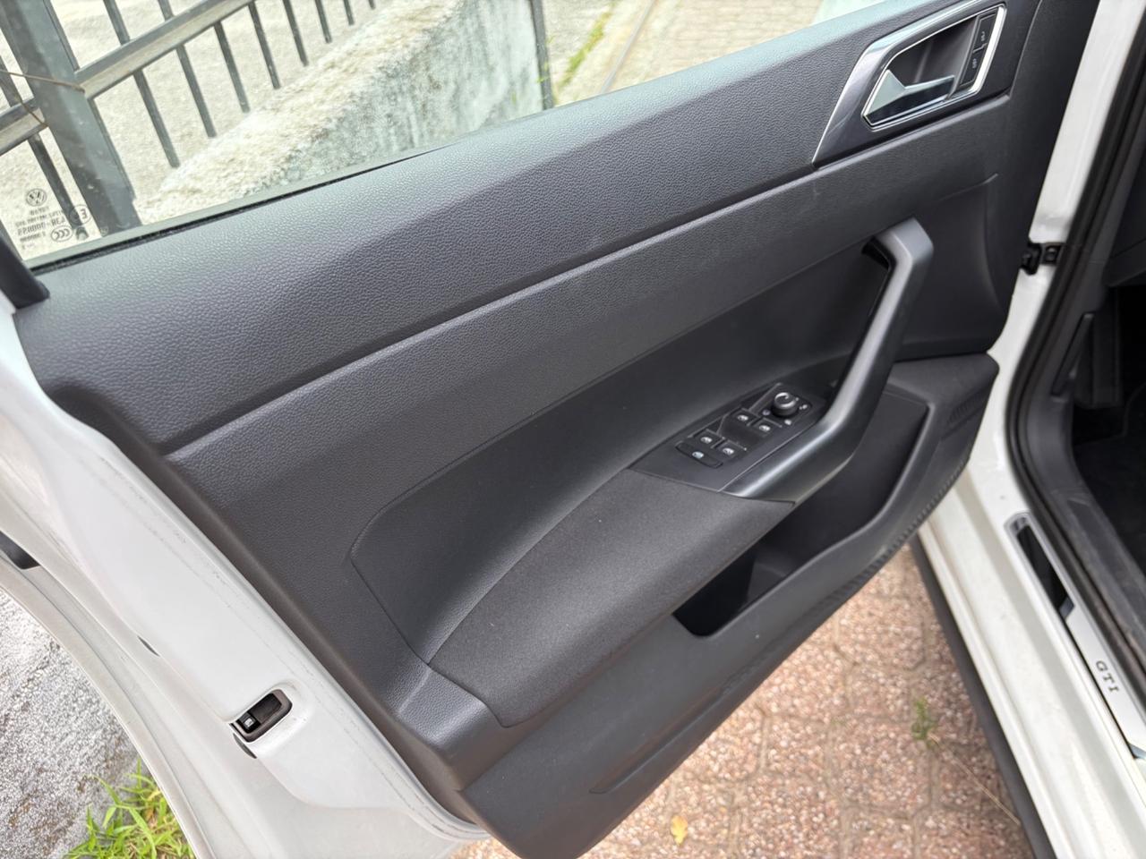 Volkswagen Polo 2.0 TSI DSG GTI