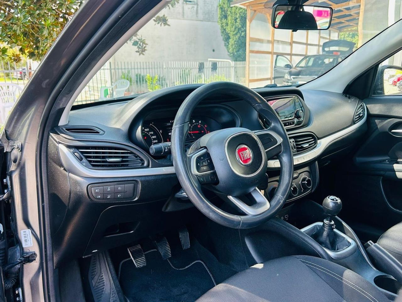 Fiat Tipo 1.6 Mjt S&S SW Lounge