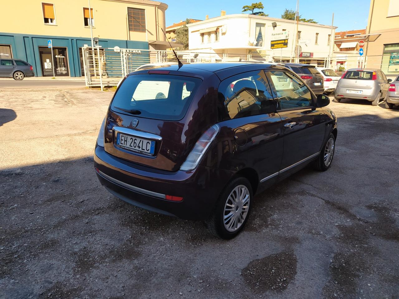 Lancia Ypsilon 1.3 MJT 75 CV Elle Neopatentati