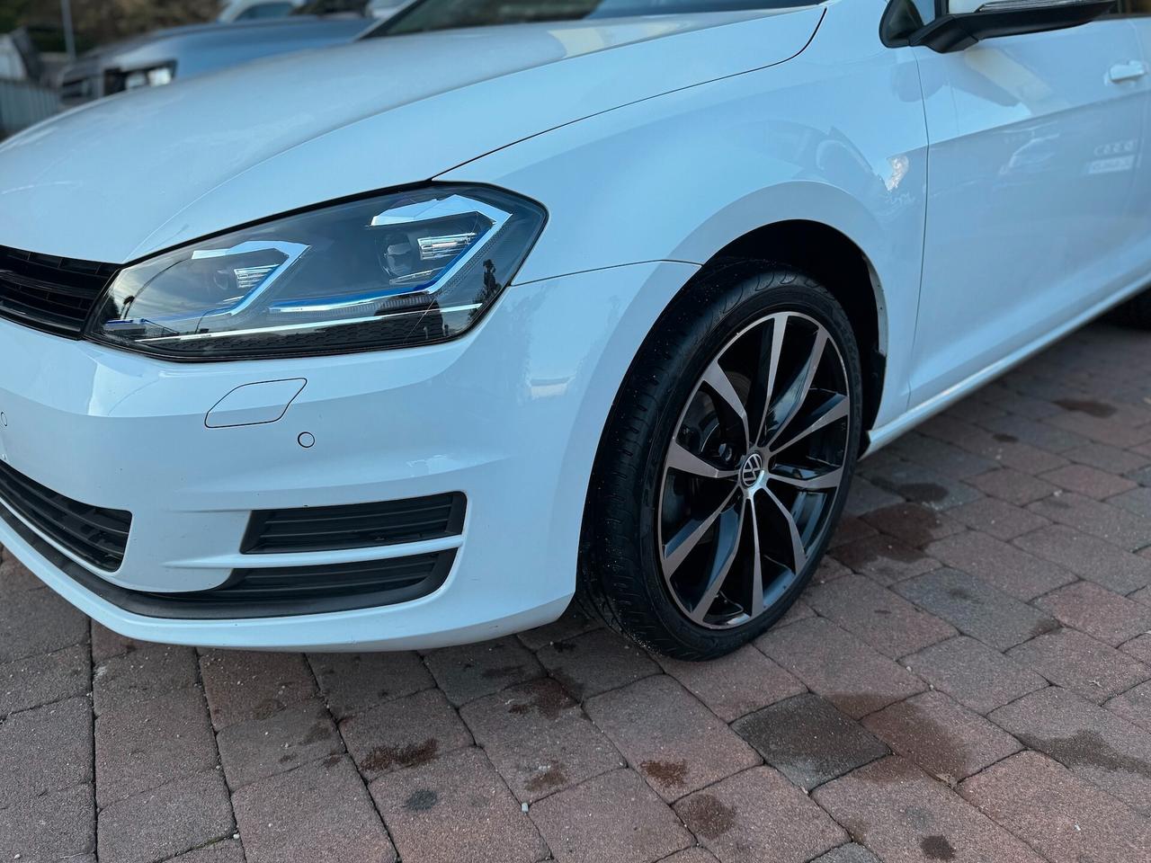 Volkswagen Golf 2.0 TDI 5p. Highline BlueMotion Technology