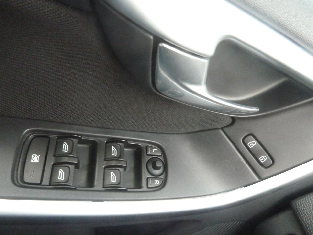 Volvo XC60 2.4 D 163 CV AWD Summum