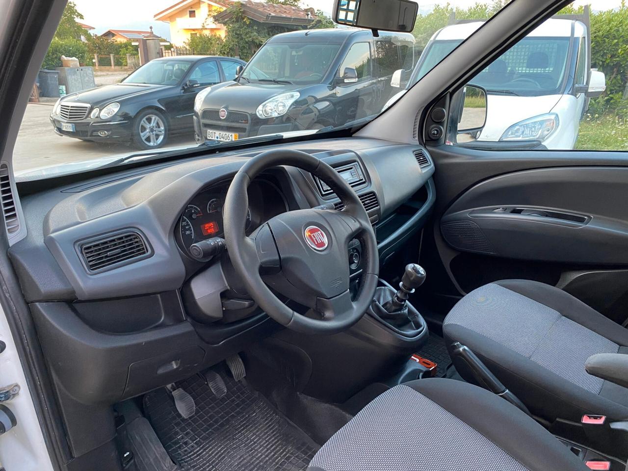 2011 FIAT DOBLO' MAXI CARGO WORK-UP