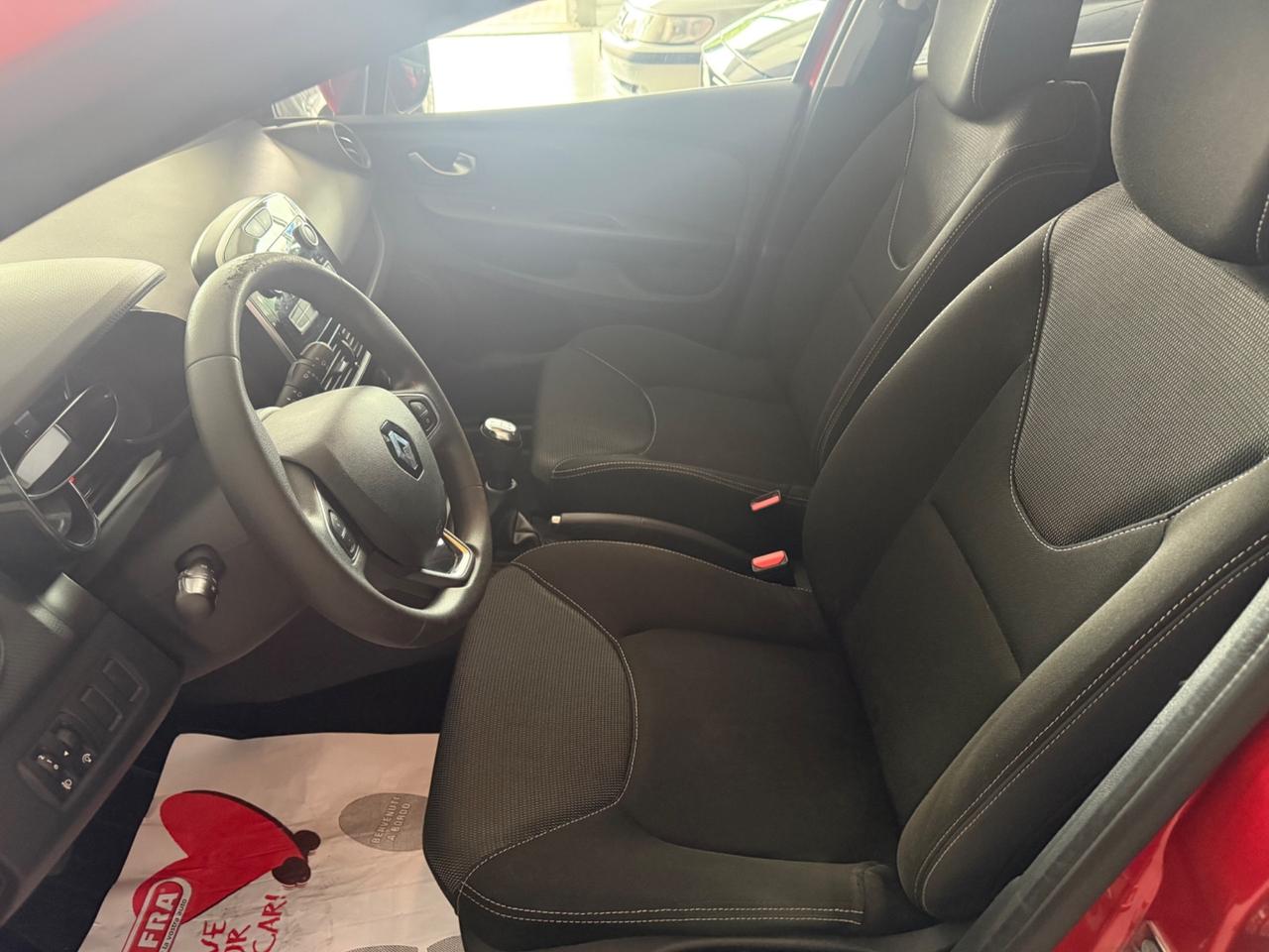 Renault Clio 1.2 75CV 5 porte Zen