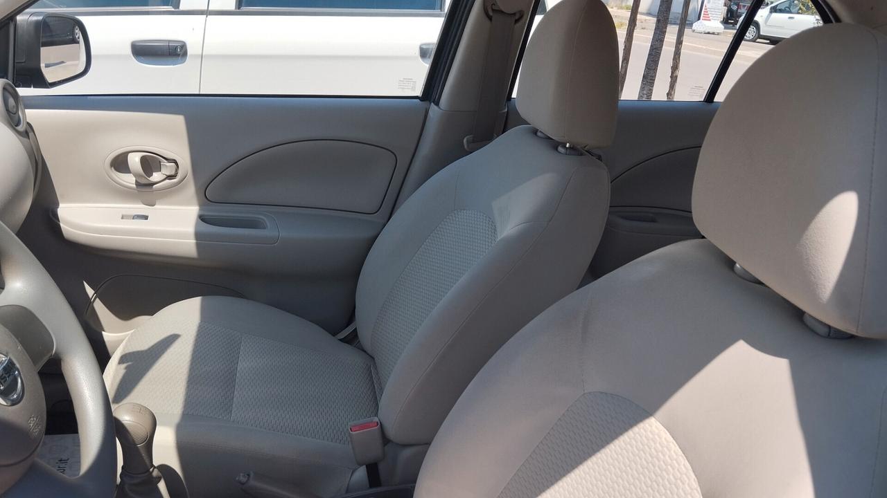 NISSAN MICRA 1.2 BENZ 79.000 KM-2011