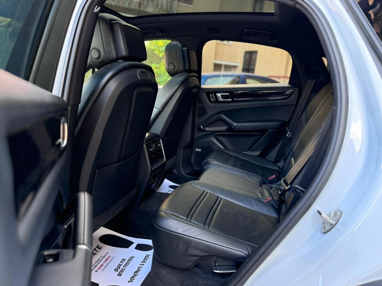 Porsche Cayenne Coupé 3.0 V6 CARPLAY/KEYLESS/CHRONO/PANO