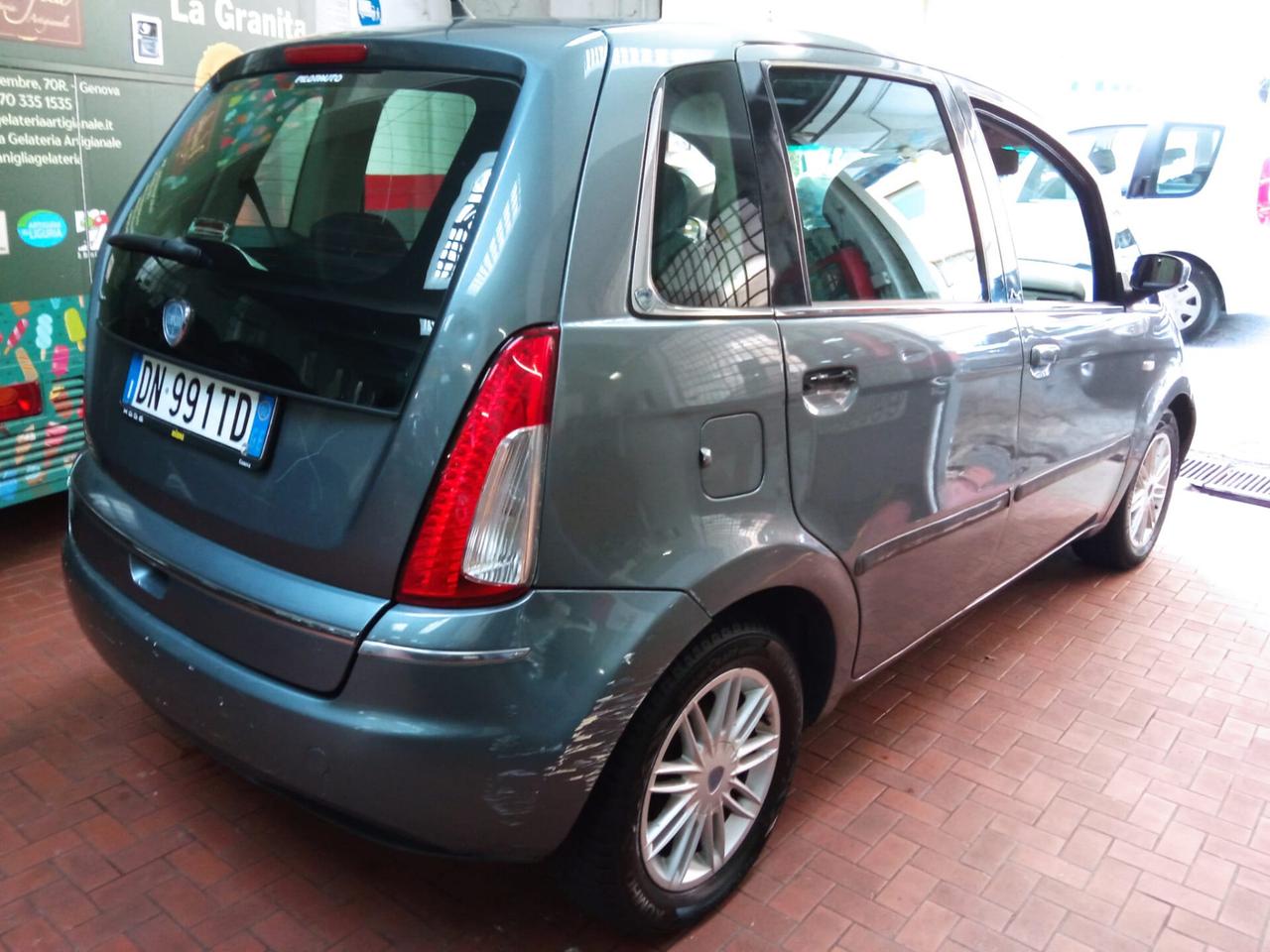 Lancia MUSA 1.4 16V Poltrona Frau