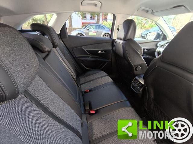 PEUGEOT 3008 BlueHDi 120 S&S EAT6 Allure